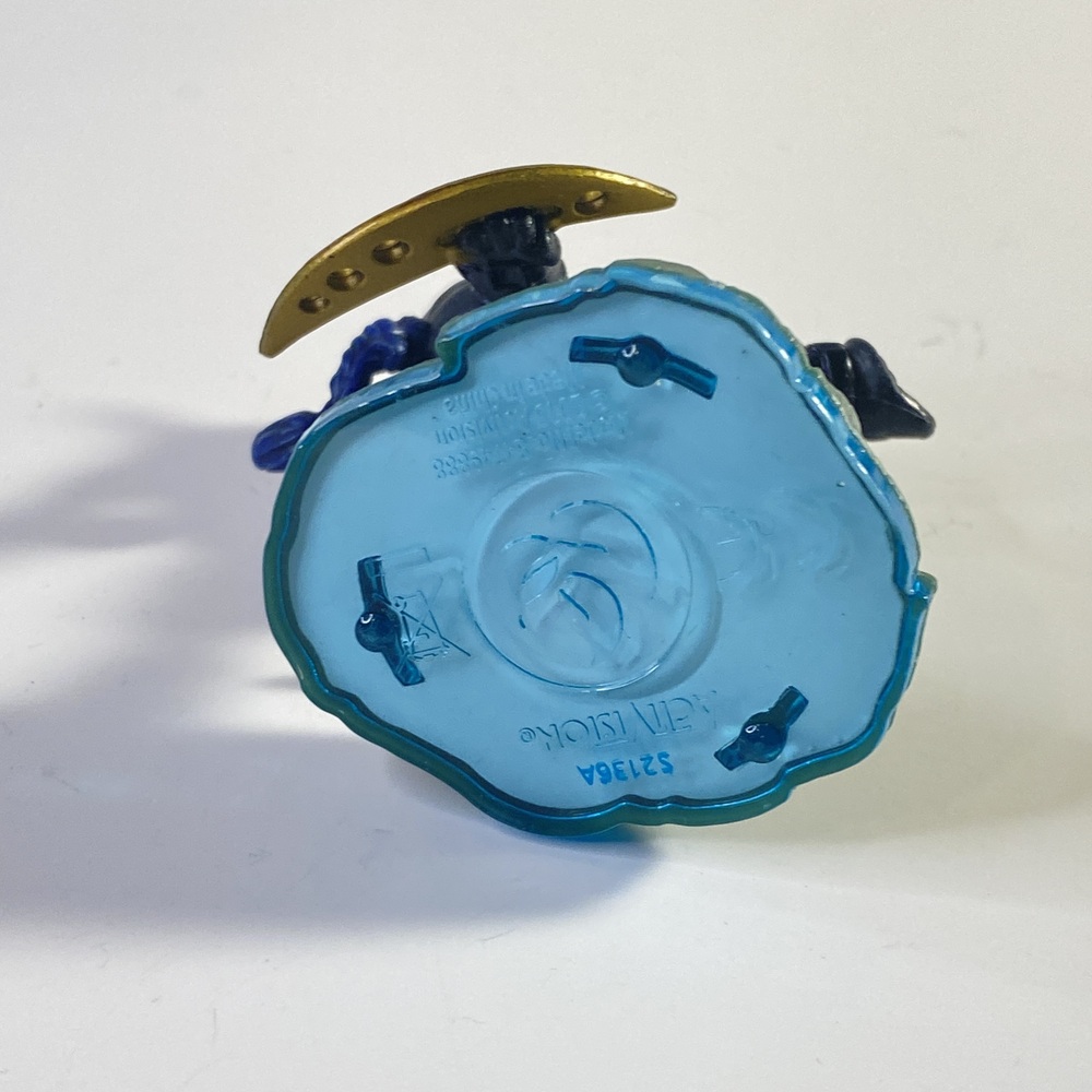 Activision Skylanders Figure With Green Textured Base And Twin Blades - Picture 8 of 10